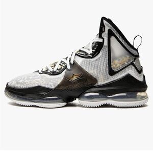 New LeBron 19 SE GS 'White Metallic Gold'